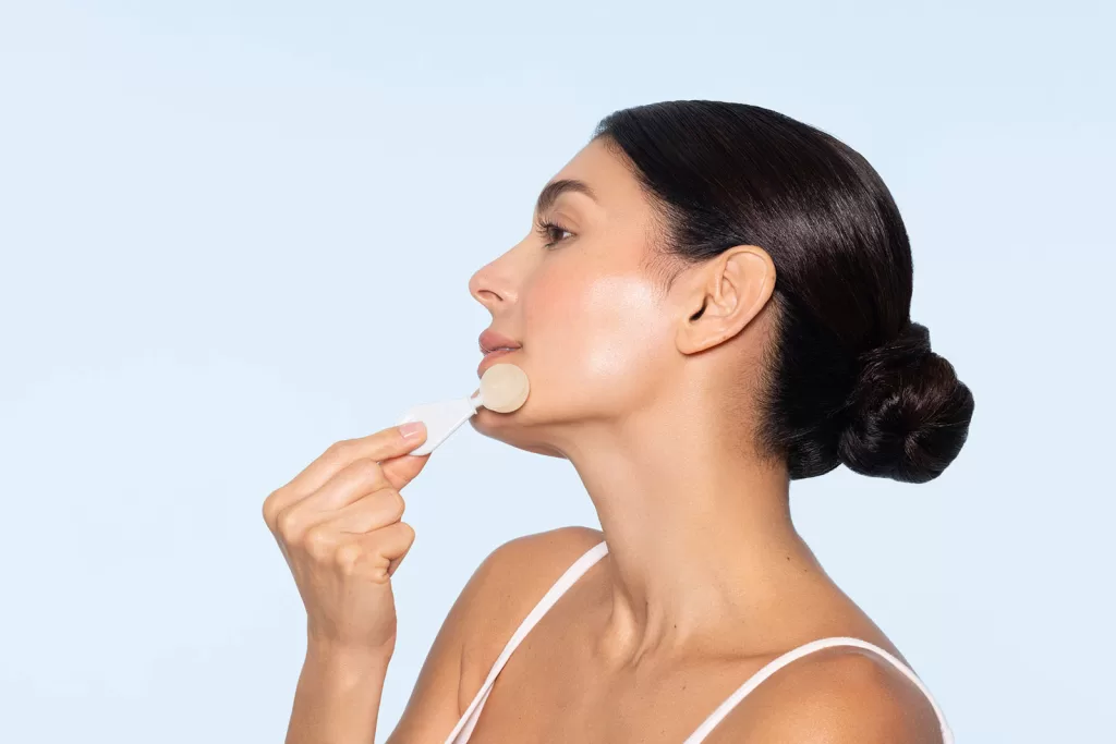Applying Product , Innovative Cooling Skincare Kit , Natural Skincare Products , Face Cooling Gel , Cooling Face Mask , LA NPDT